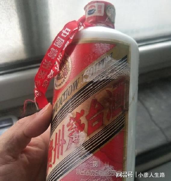 南宫NG28别人存酒升值河北大爷却把好酒存成了“废水”酒到底该咋存？(图4)