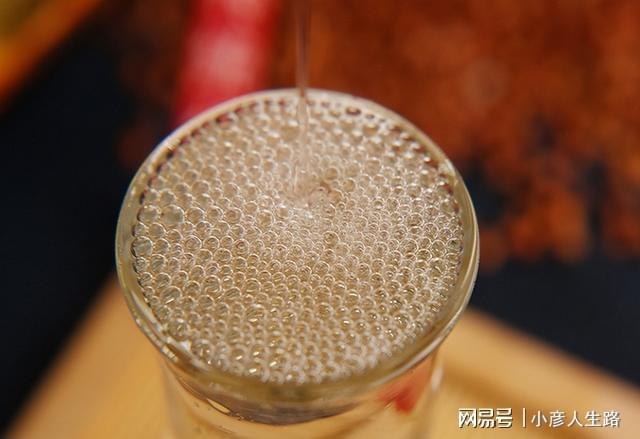 南宫NG28别人存酒升值河北大爷却把好酒存成了“废水”酒到底该咋存？(图2)