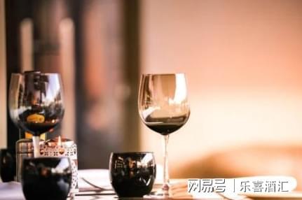 南宫NG28三个红酒误区你都知道吗？乐喜酒汇进口红酒连锁加盟启动(图2)