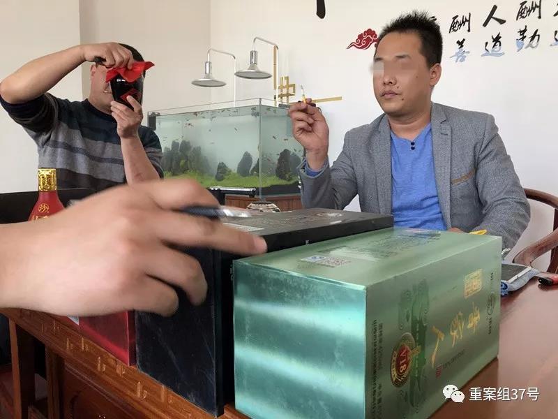 南宫NG28娱乐官网汾酒开发品牌酒乱象：有合作商私灌散酒高价卖(图3)